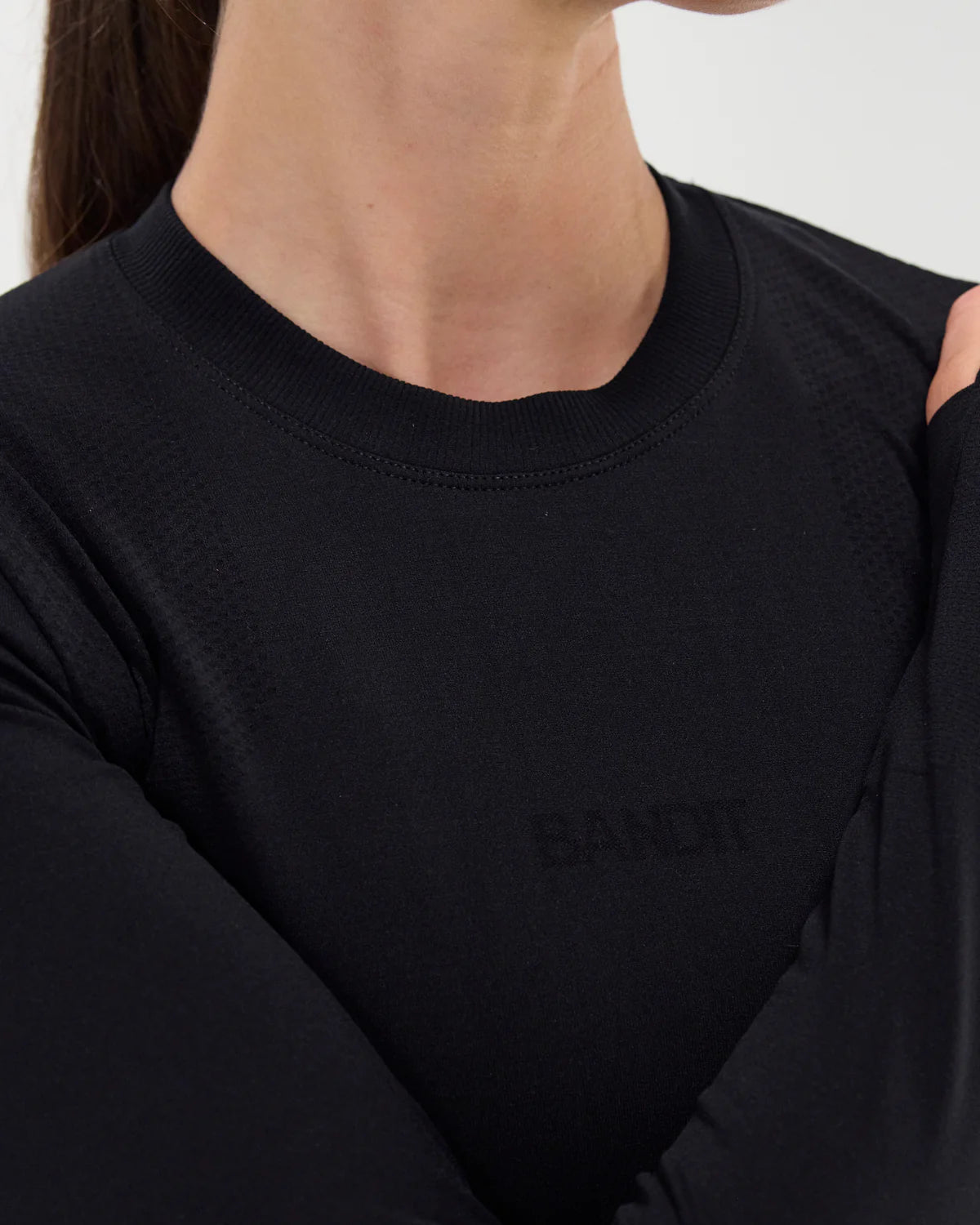 Bandit Women's Mercury Seamless™ Long Sleeve Crop - Black