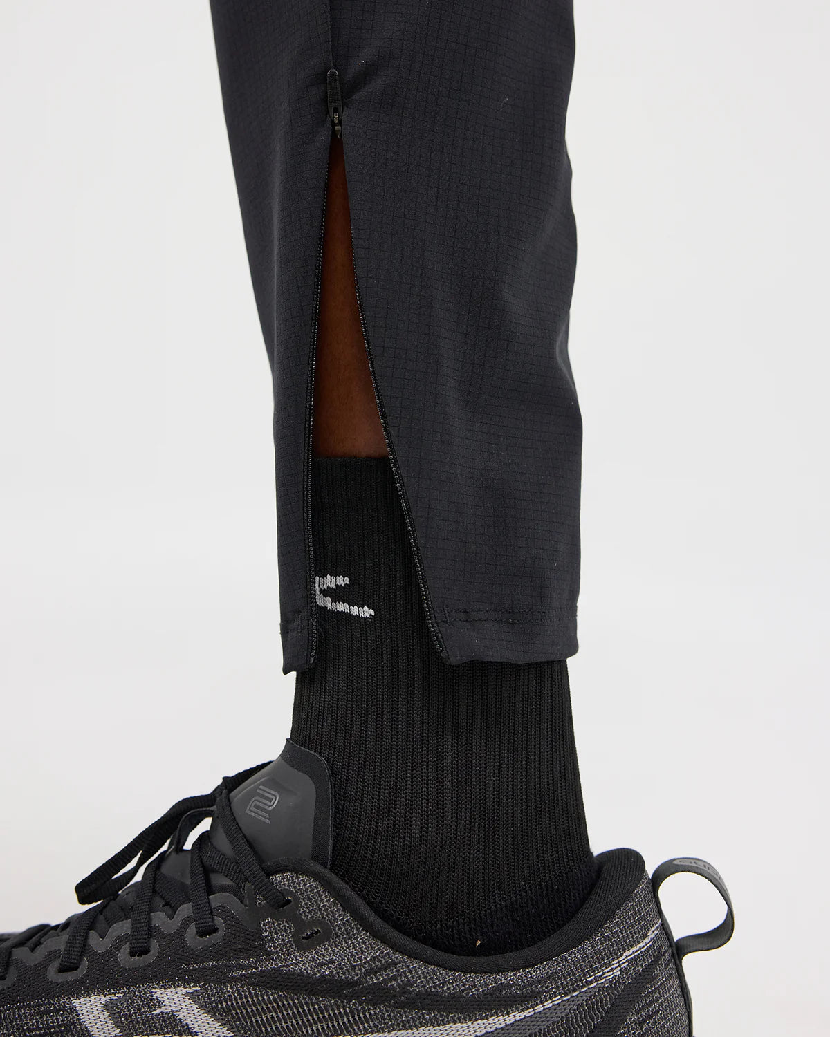 Bandit Men's Performance Distance Run Pant - Black