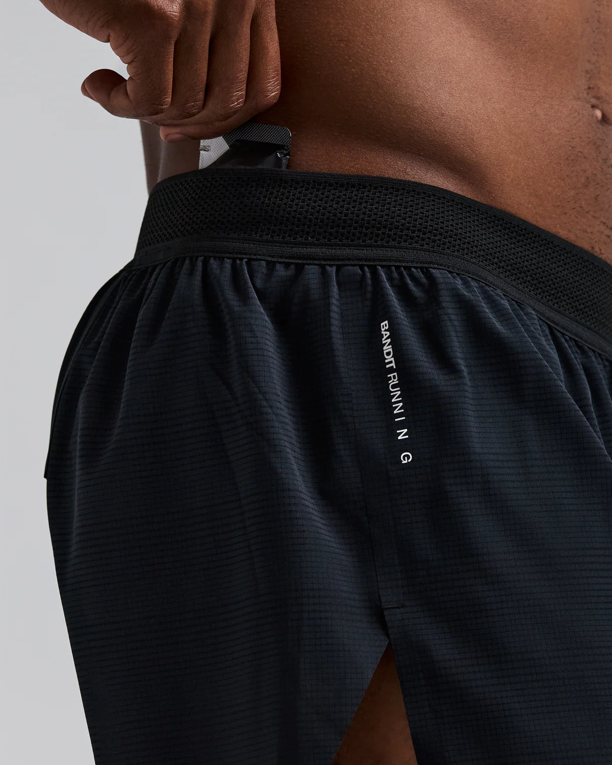 Bandit Men's CoolGrid™ 3" Split Short