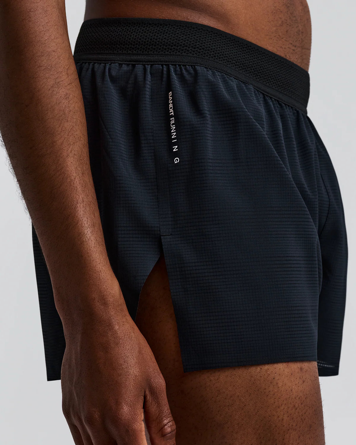 Bandit Men's CoolGrid™ 3" Split Short